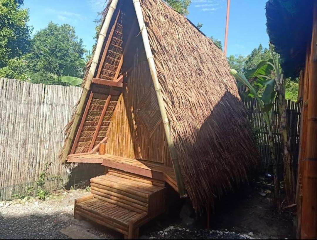 Moalboal Bamboo House / Rooms Екстер'єр фото